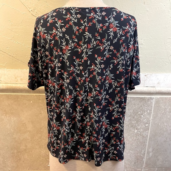 Beacon Stitch Fix Ramsy Cold shoulder Knit Top size Large - Picture 3 of 6